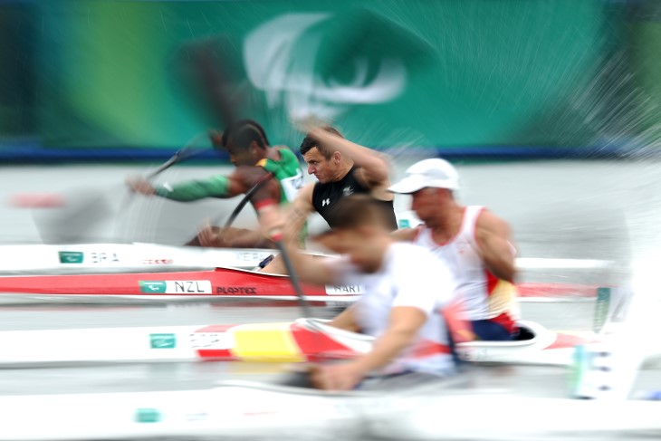 Corbin Hart rows at the paralympics