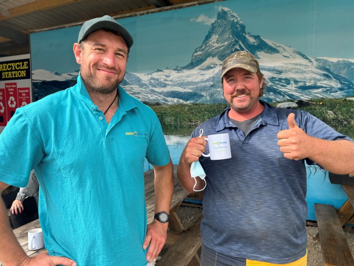 Dairy farmer Kane Brisco with fencing contractor Trent Feather at a rural wellbeing event.